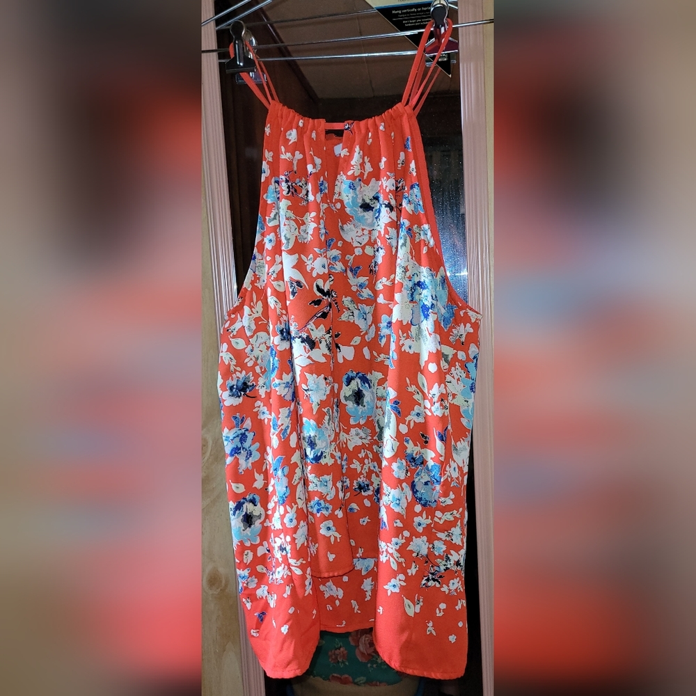 CUTE SLEEVELESS BLOUSE SIZE XLARGE by COLLECTIVE CONCEPTS